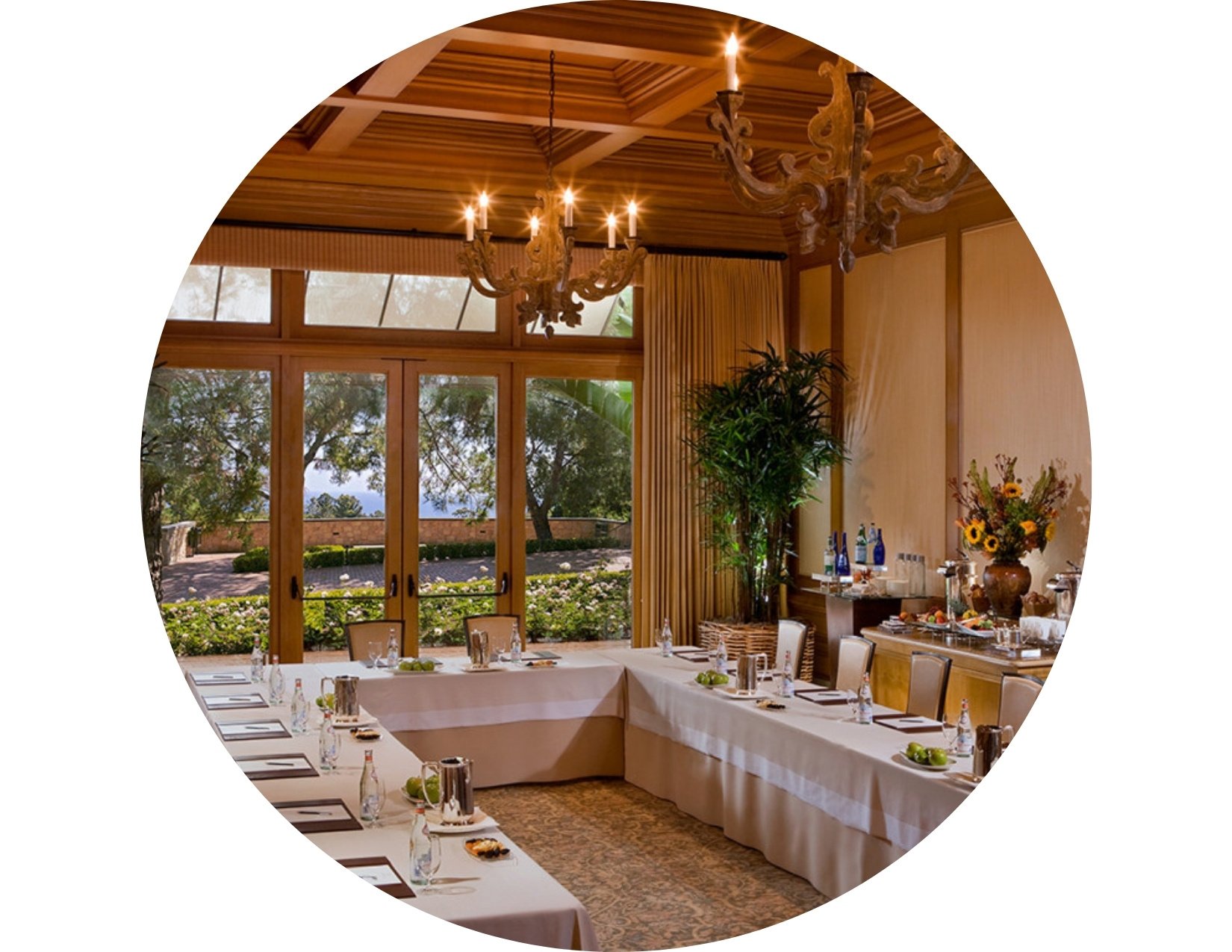 Newport Room Circle
